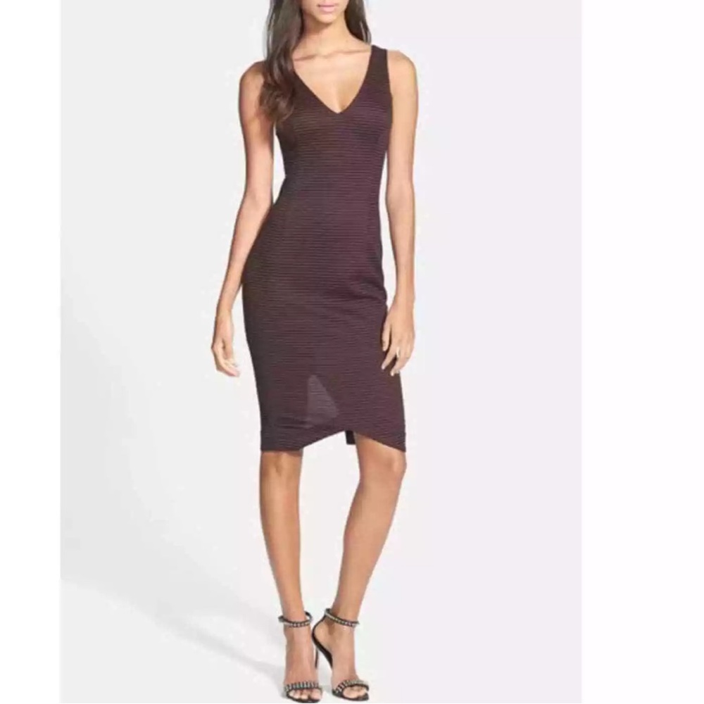 ASTR Deep V Burgundy Bodycon Dress